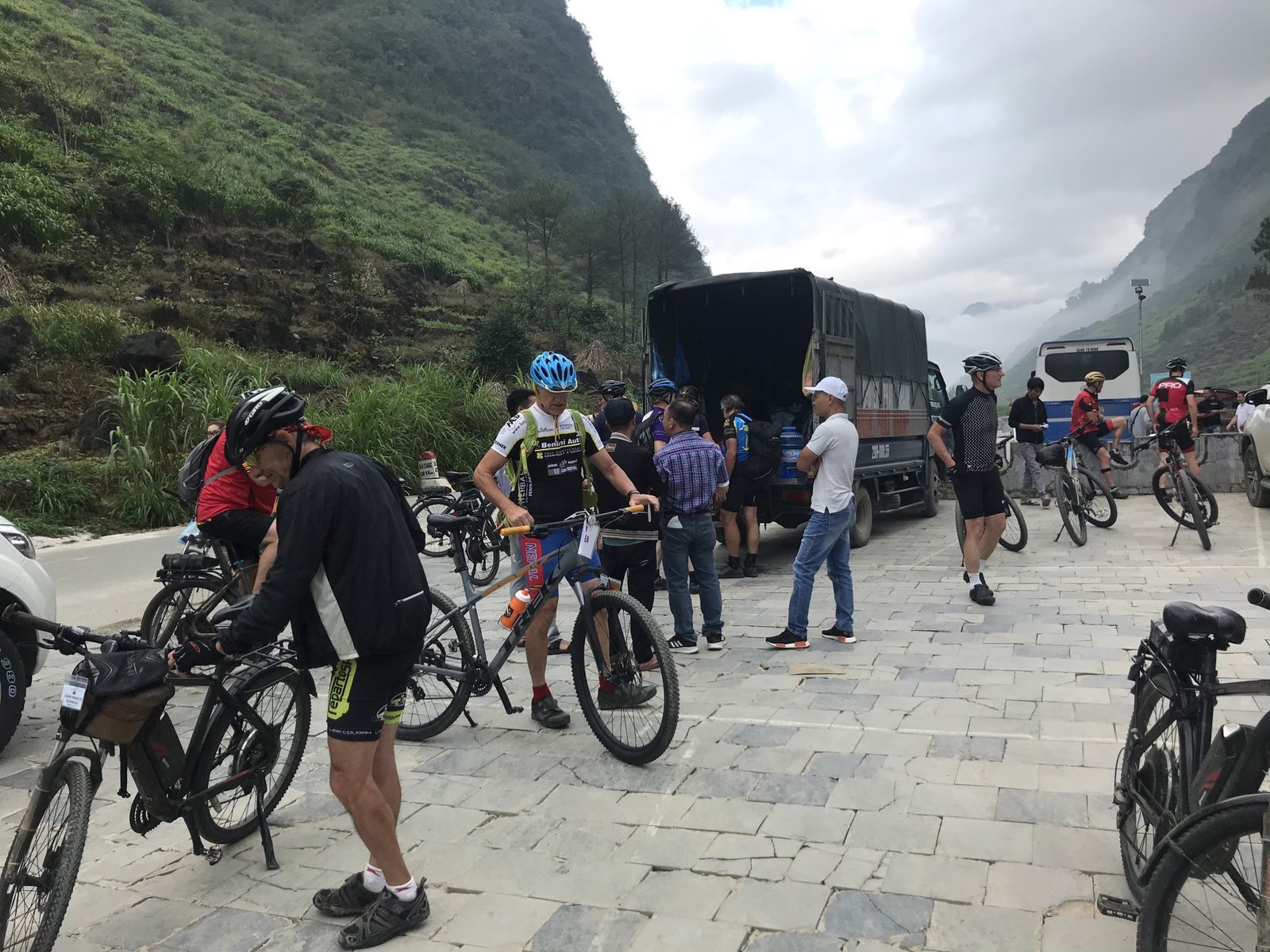 Hanoi Mountain Bike Tour Ba Vi National Park 1 Day